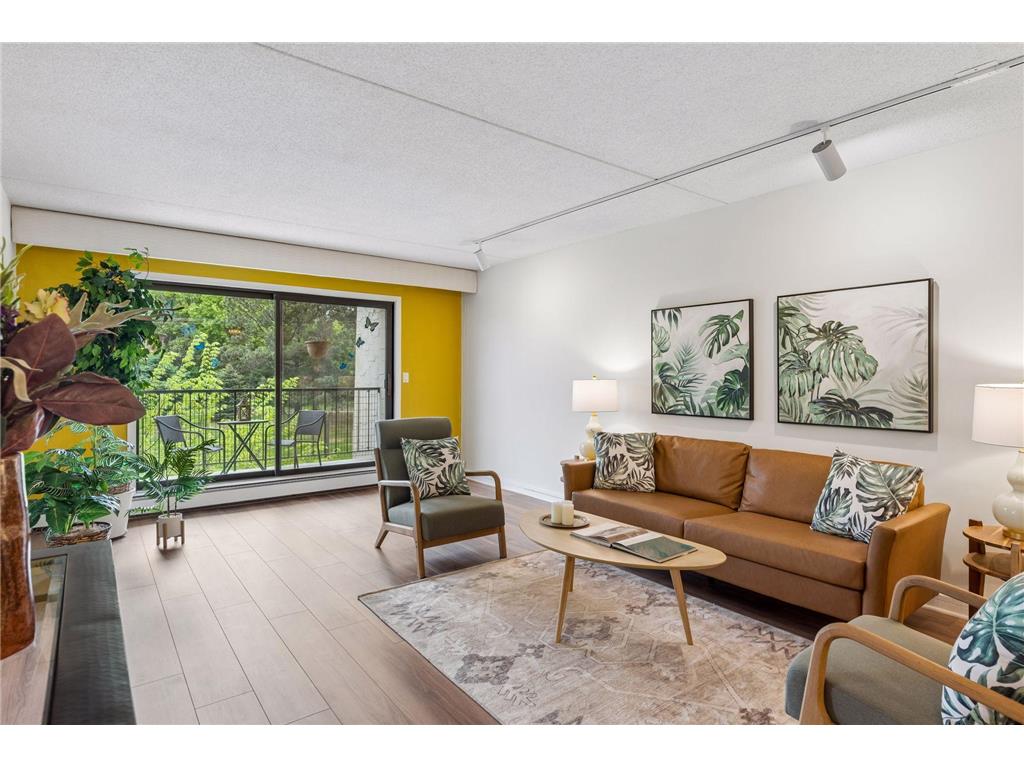 2485 Londin Lane E #323 Maplewood MN 55119 7080019 image3
