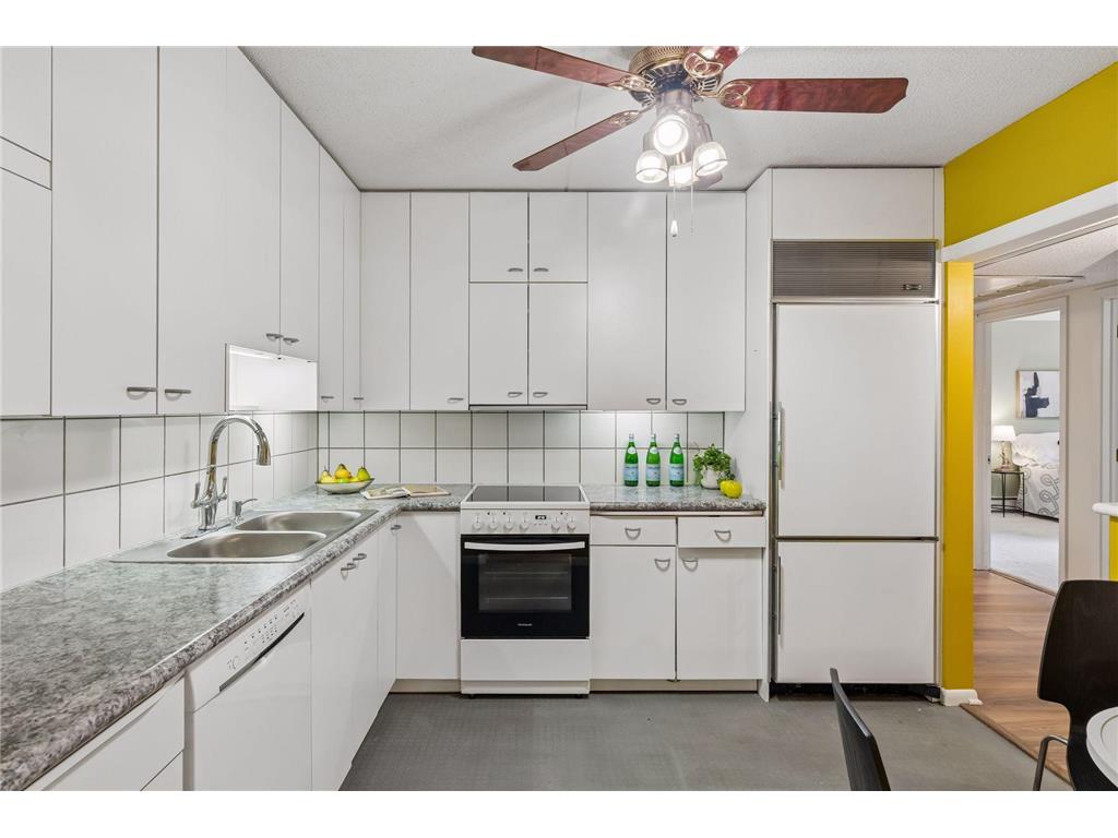2485 Londin Lane E #323 Maplewood MN 55119 7080019 image9