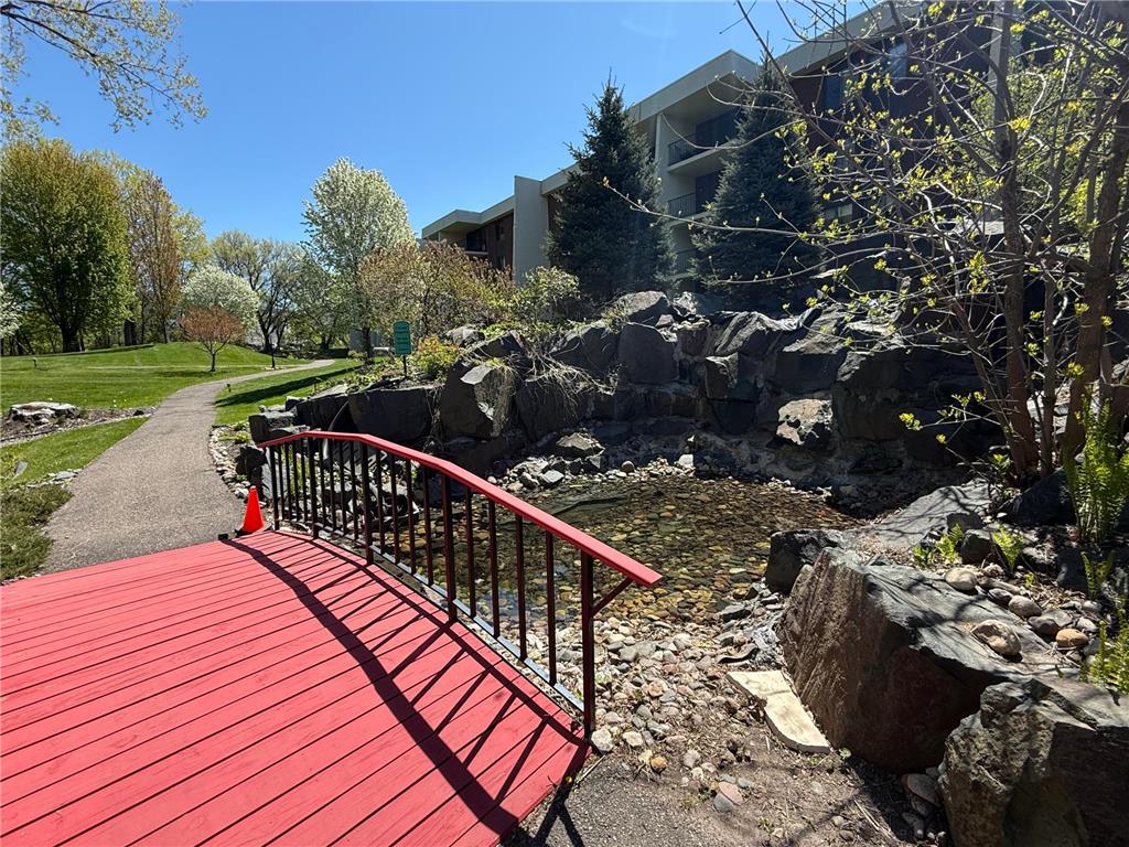 2485 Londin Lane E #423 Maplewood MN 55119 7068021 image12