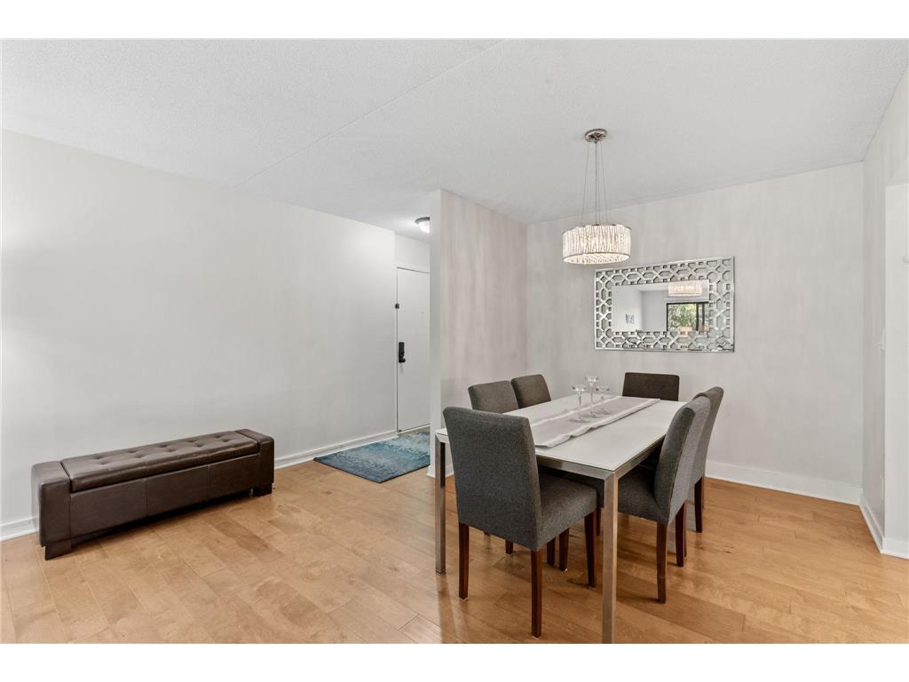 2485 Londin Lane E #423 Maplewood MN 55119 7068021 image20
