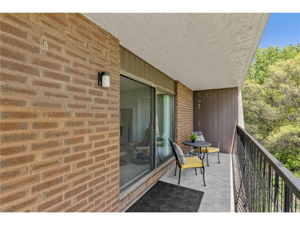 2485 Londin Lane E #423 Maplewood MN 55119 7068021 image35