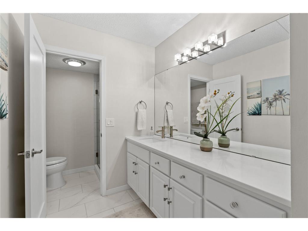 2485 Londin Lane E #423 Maplewood MN 55119 7068021 image38