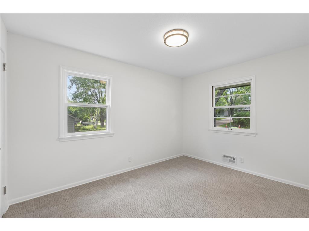 24850 Amlee Road Shorewood MN 55331 7086122 image14