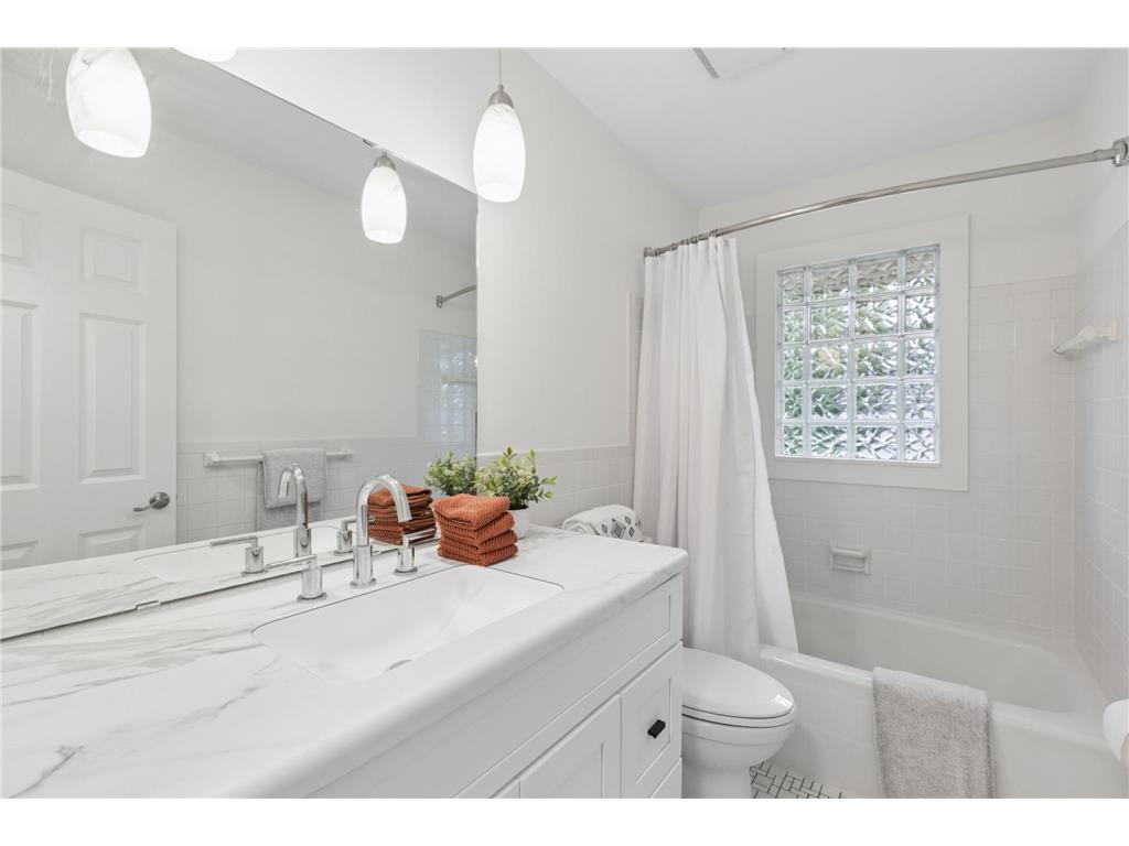 24850 Amlee Road Shorewood MN 55331 7086122 image15