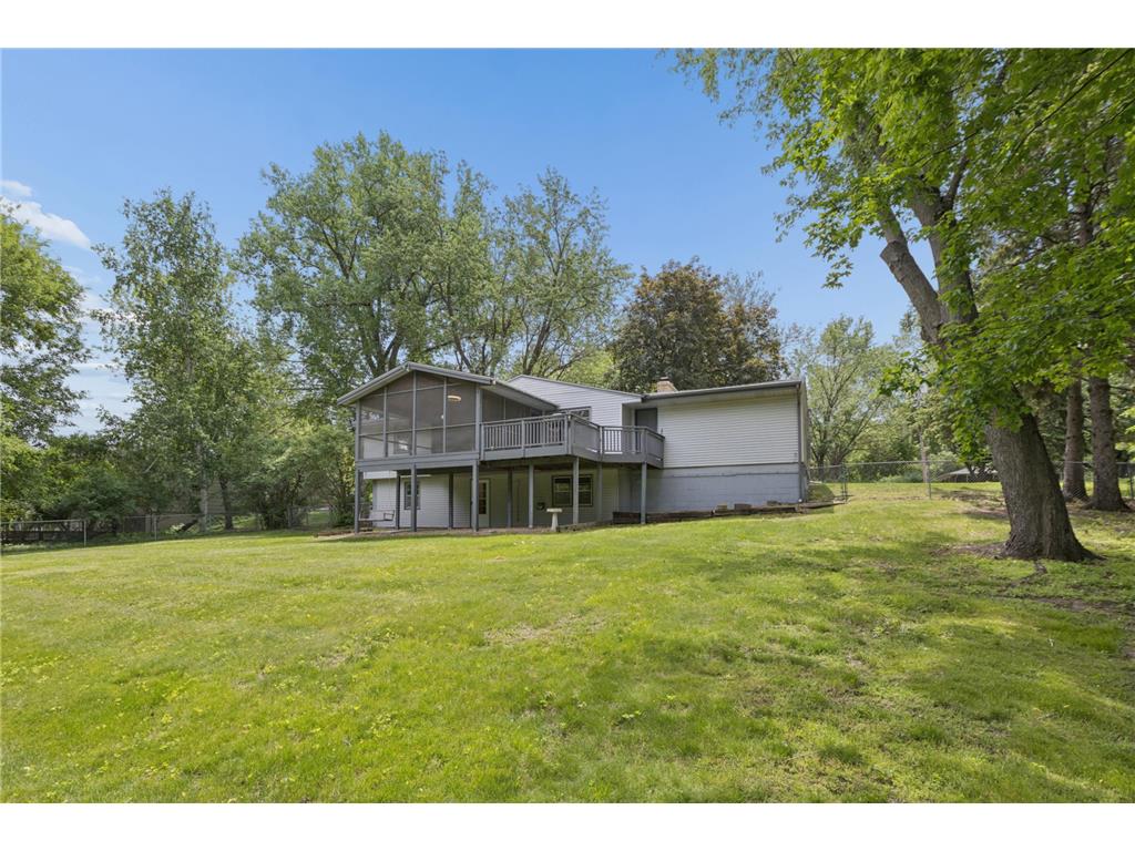 24850 Amlee Road Shorewood MN 55331 7086122 image22
