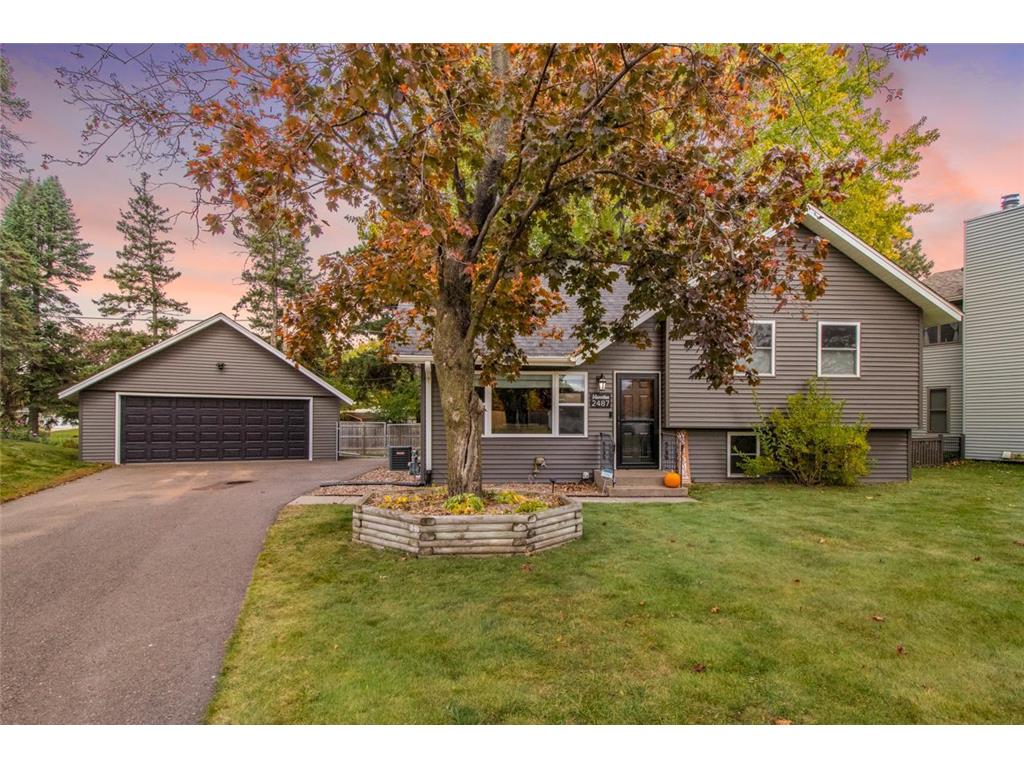 2487 E Meadow Drive, North Saint Paul, MN 55109 MLS 6273025 Edina