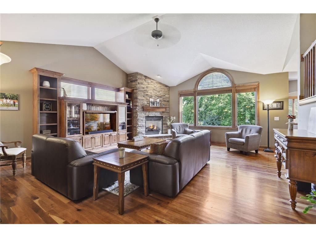 2488 Schneider Court, Chaska, MN 55318 MLS 6245361 Edina Realty