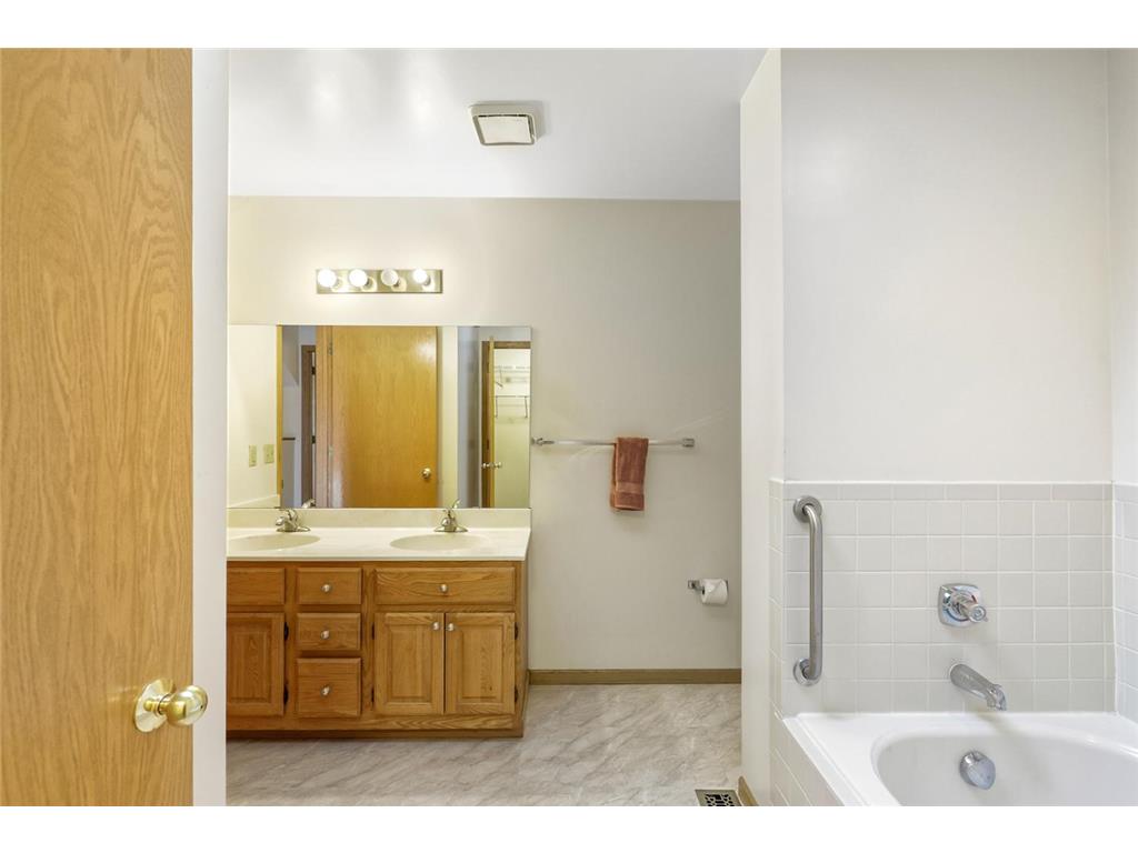 249 6th Street NE Minneapolis MN 55413 7041833 image18