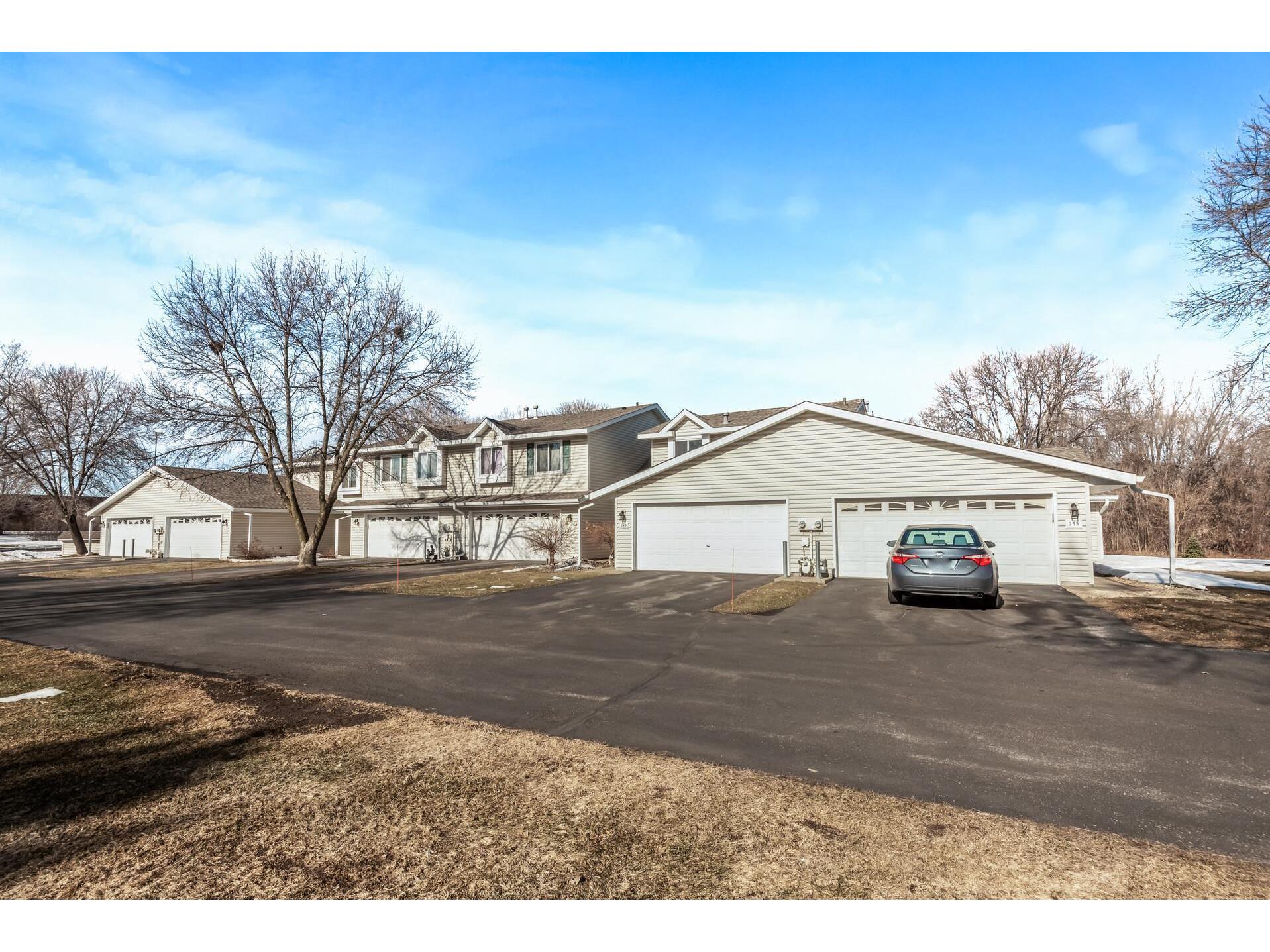 249 96th Lane NE, Blaine, MN 55434 MLS 5721966 Edina Realty