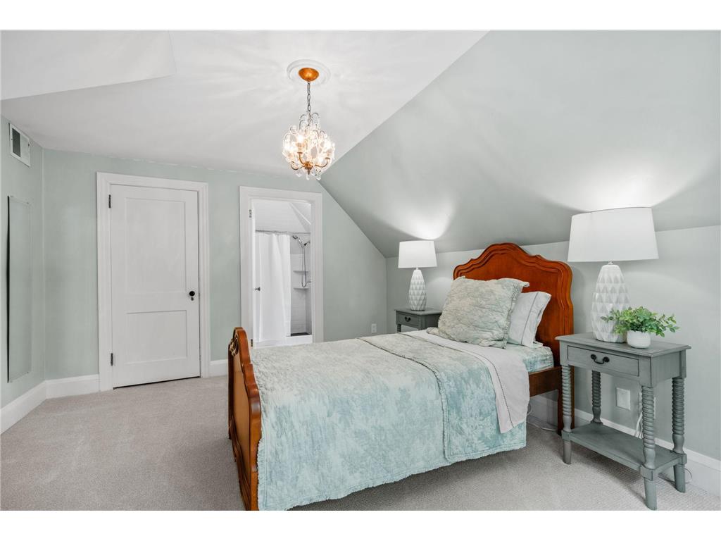 249 Hawthorne Road Hopkins MN 55343 7090559 image36