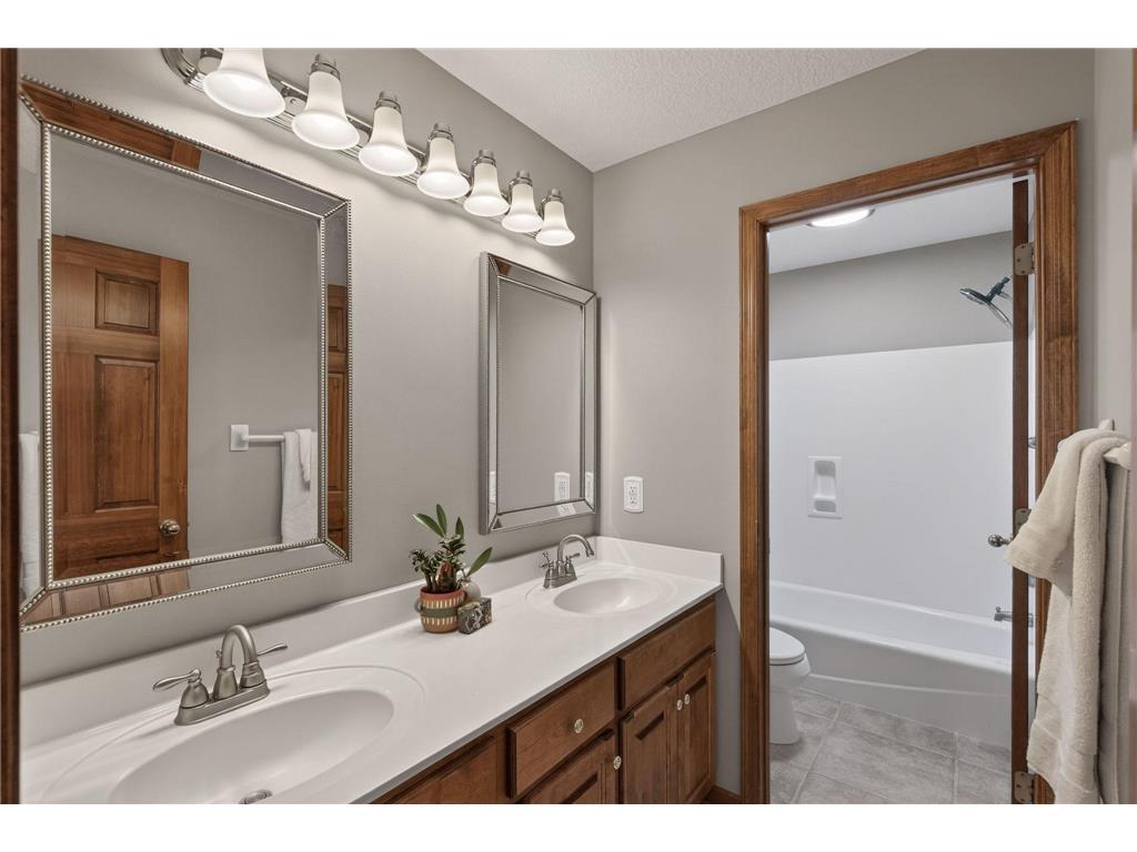 249 Tristan Drive Victoria MN 55331 6804892 image40