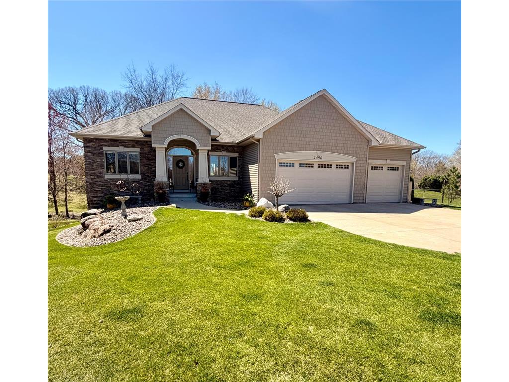 2490 Cambridge Way Shakopee MN 55379 7056137 image1