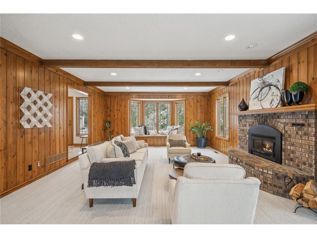 2490 Mayflower Avenue Minnetonka MN 55305 6616413 image1