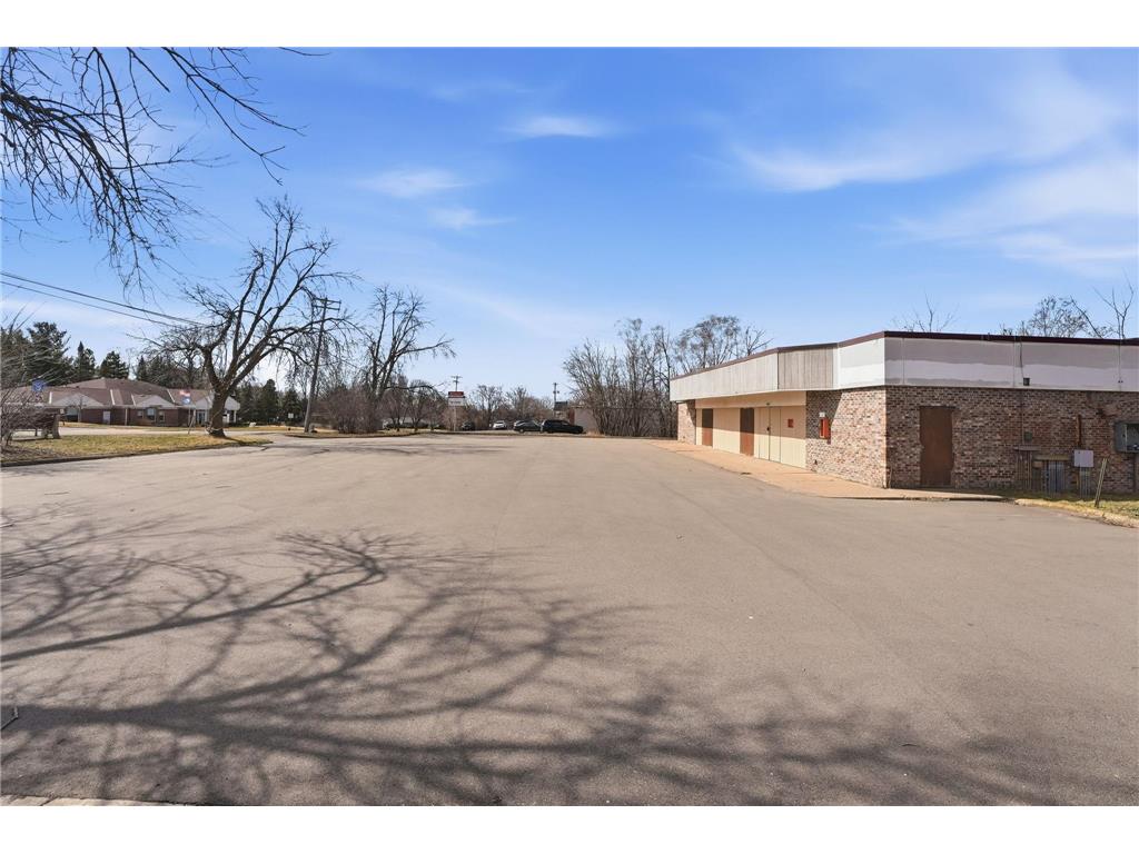 2491 County Road E E White Bear Lake MN 55110 7051395 image3
