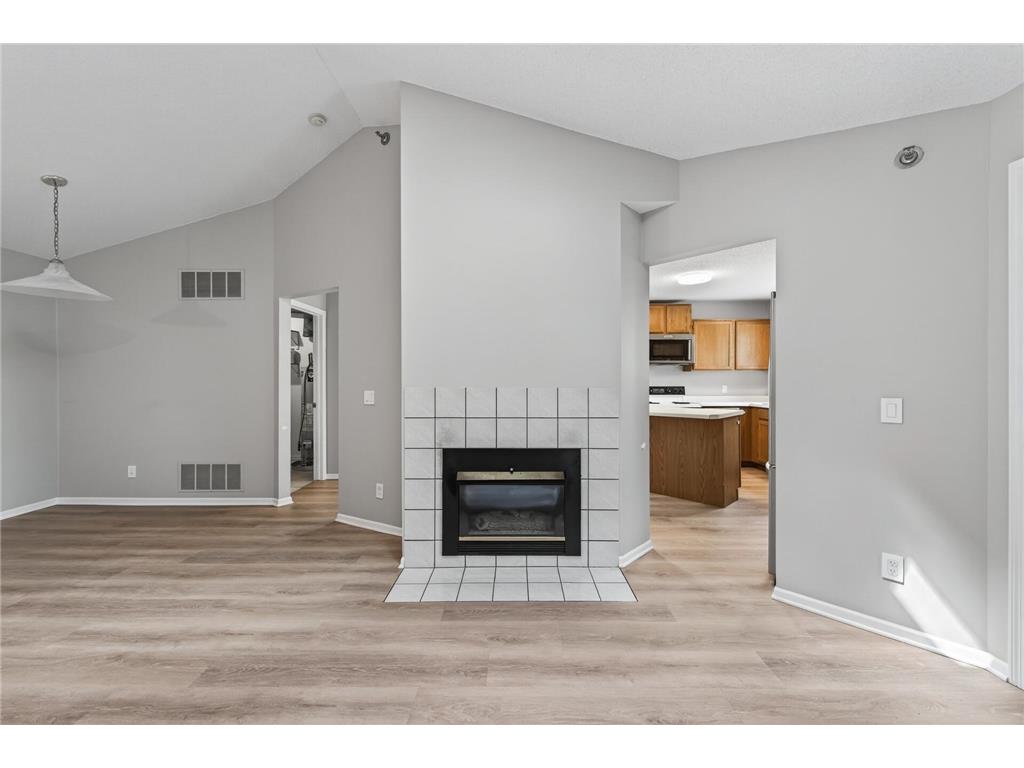 2494 Wilshire Court Mendota Heights MN 55120 7081372 image5