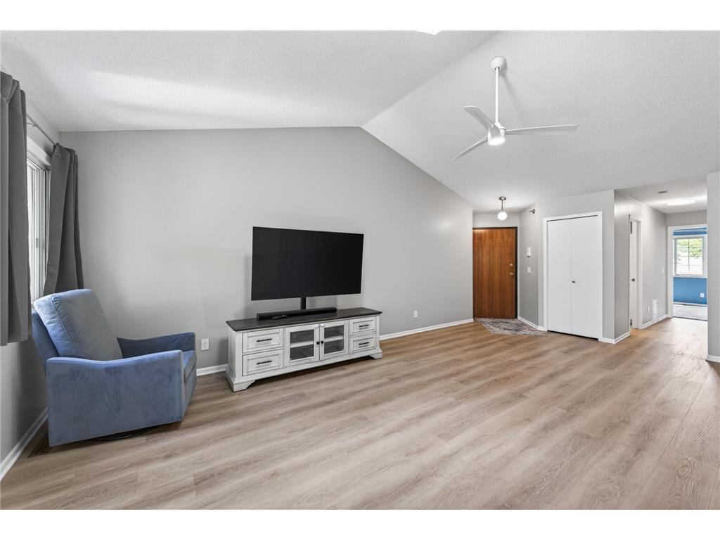 2494 Wilshire Court Mendota Heights MN 55120 7081372 image7
