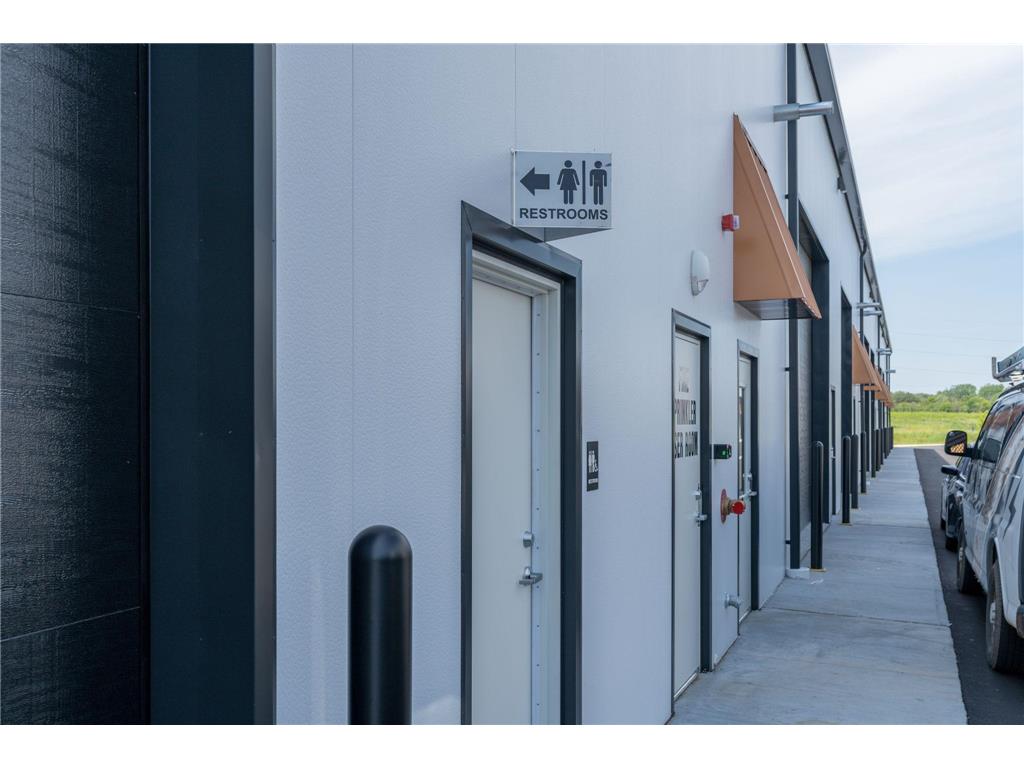 24947 Larson Lane #202 Lakeville MN 55044 6618169 image1