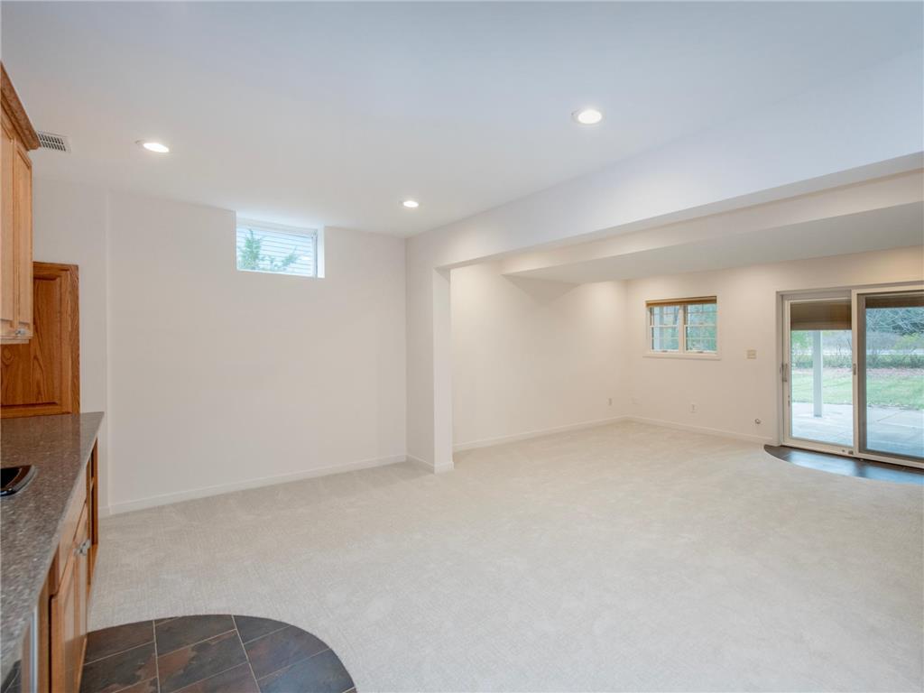 2498 Pond Circle E Mendota Heights MN 55120 7017157 image24