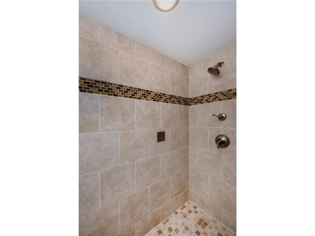 2498 Pond Circle E Mendota Heights MN 55120 7017157 image31