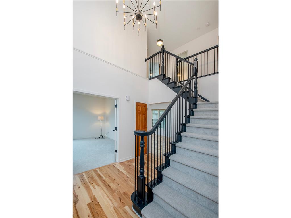 2498 Pond Circle E Mendota Heights MN 55120 7017157 image4