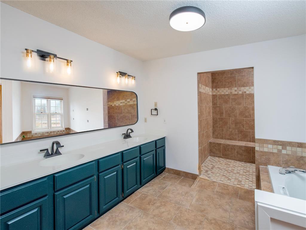 2498 Pond Circle E Mendota Heights MN 55120 7017157 image45