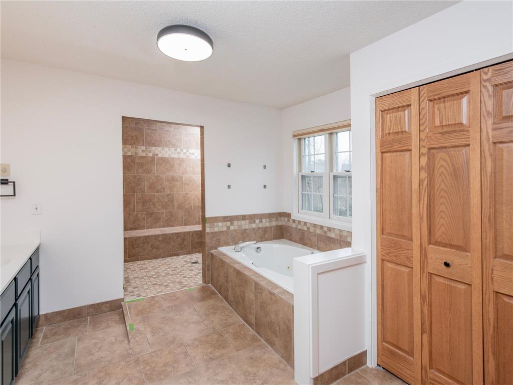 2498 Pond Circle E Mendota Heights MN 55120 7017157 image47