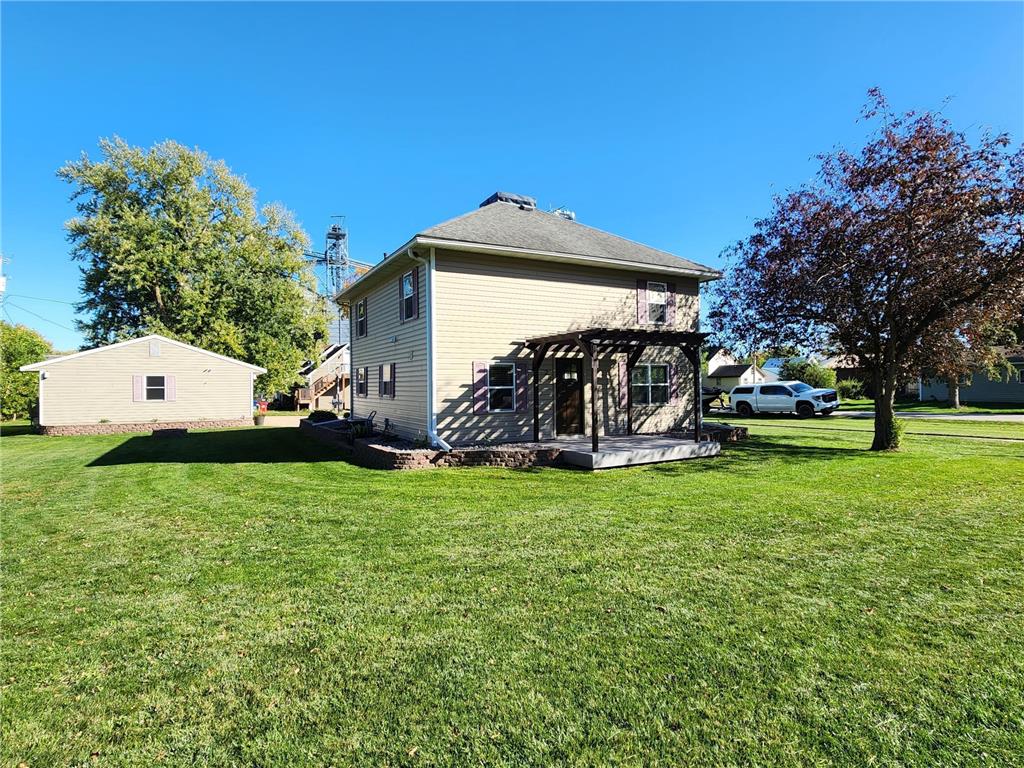 25 1st Street NW Elgin MN 55932 6446560 image1