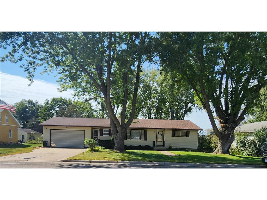 25 4th Avenue NW Elgin MN 55932 6788073 image1
