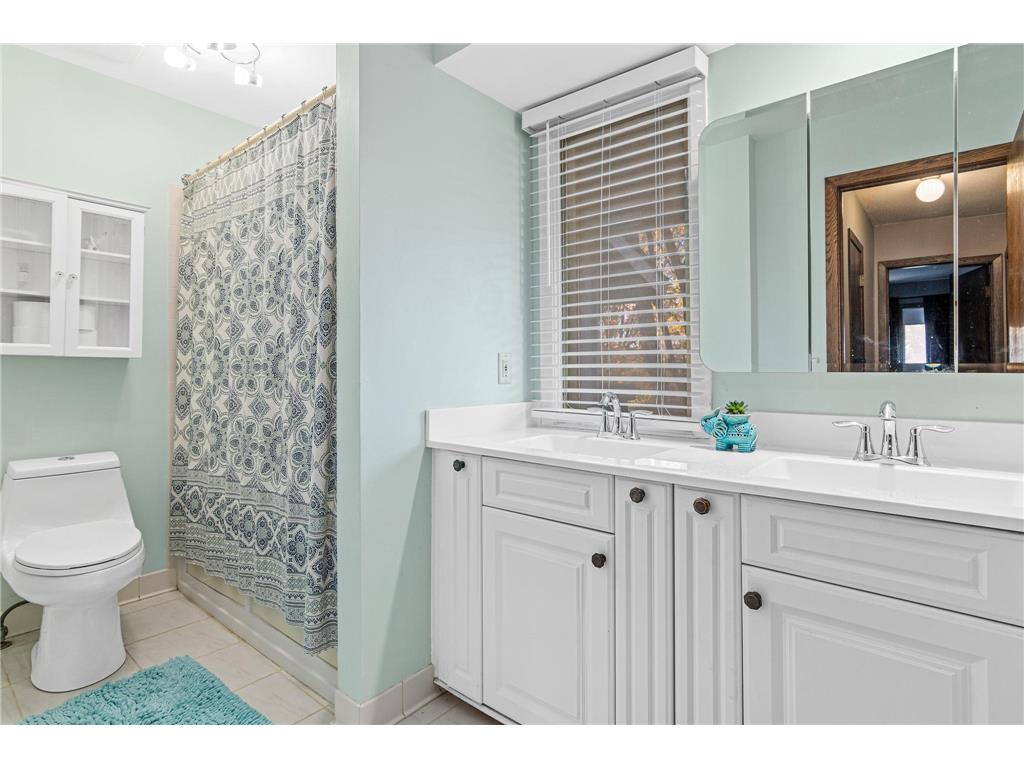 25 Birnamwood Drive Burnsville MN 55337 7039315 image24