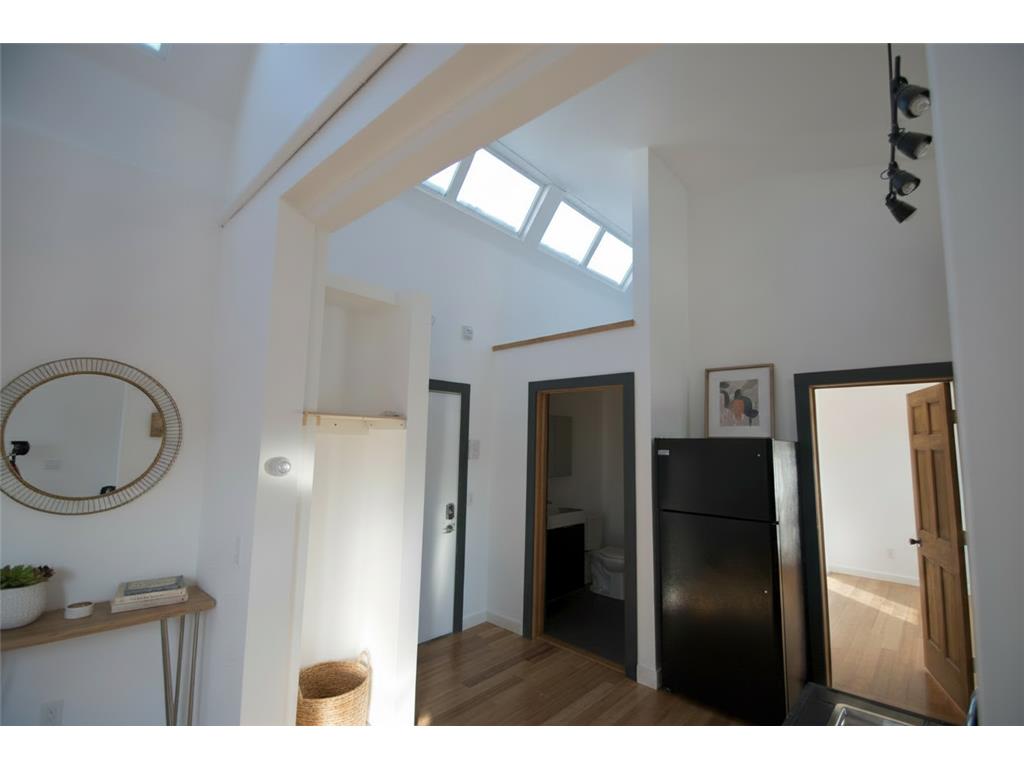 25 E 26th Street #3 Minneapolis MN 55404 7087150 image3