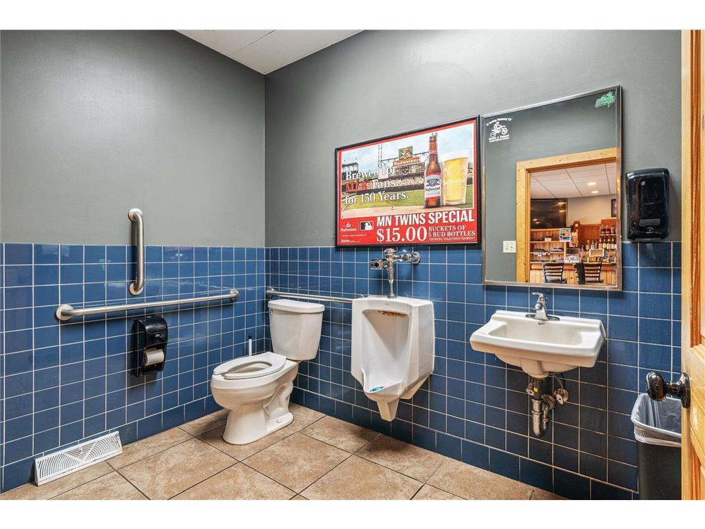 25 N Walnut Street La Crescent MN 55947 7103232 image21