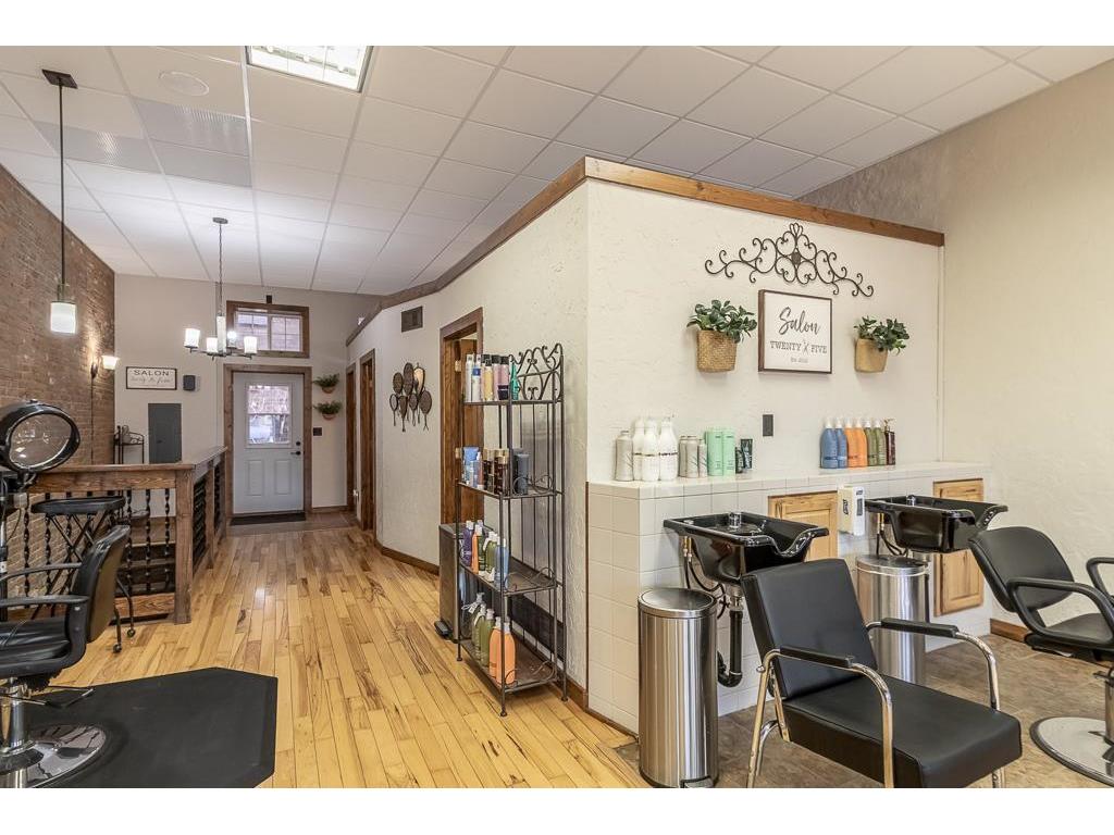 25 S Park Avenue Le Center MN 56057 6824521 image12
