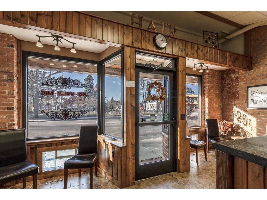 25 S Park Avenue Le Center MN 56057 6824521 image3