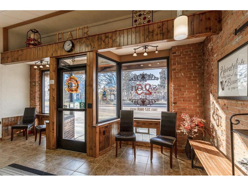 25 S Park Avenue Le Center MN 56057 6824521 image4