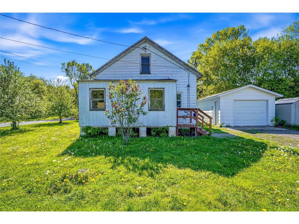 25 W 7th Street Rush City MN 55069 7078869 image17