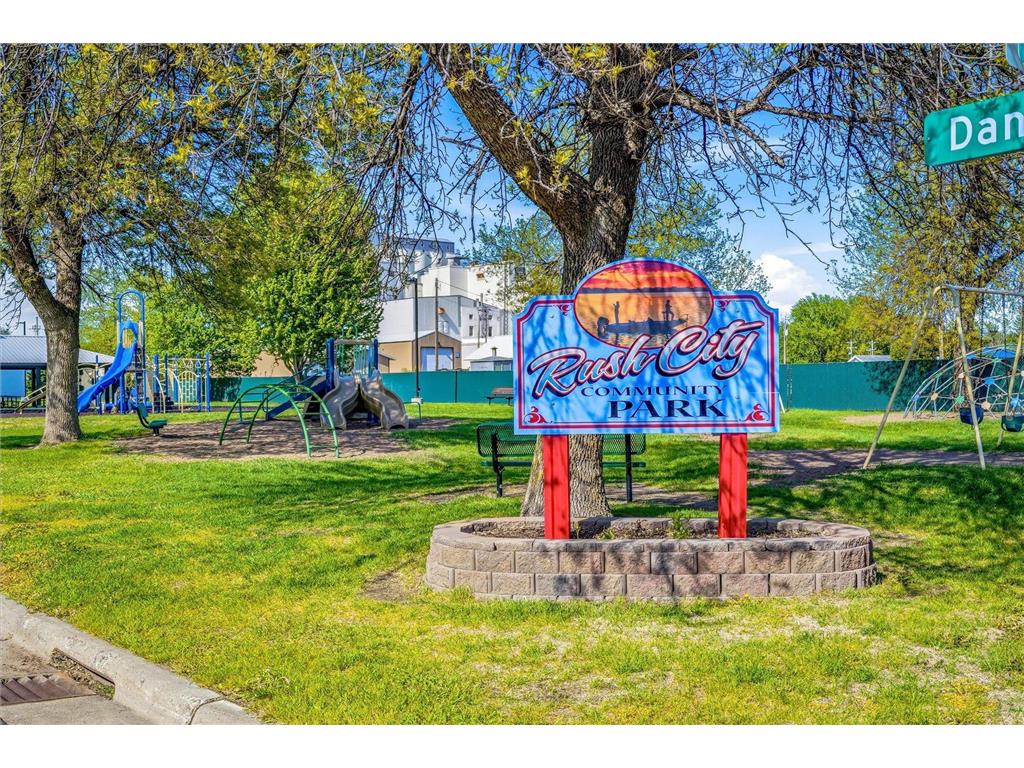 25 W 7th Street Rush City MN 55069 7078869 image19