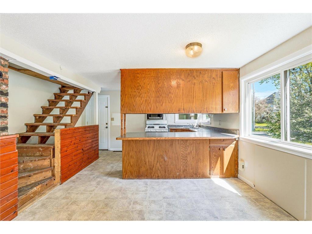25 W 7th Street Rush City MN 55069 7078869 image7