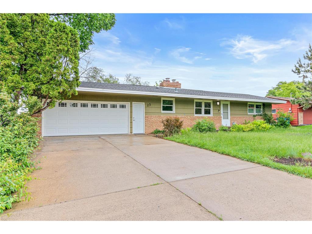 25 W Golden Lake Road Circle Pines MN 55014 - GOLDEN 6546491 image1