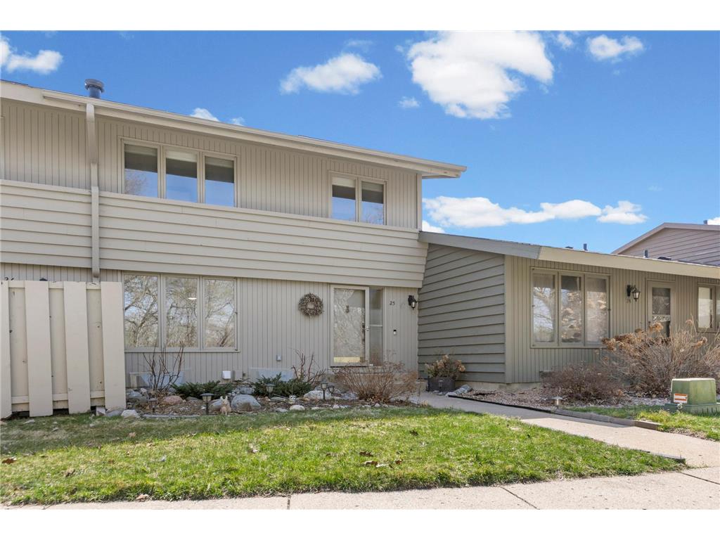 25 Walden Street Burnsville MN 55337 7033859 image1