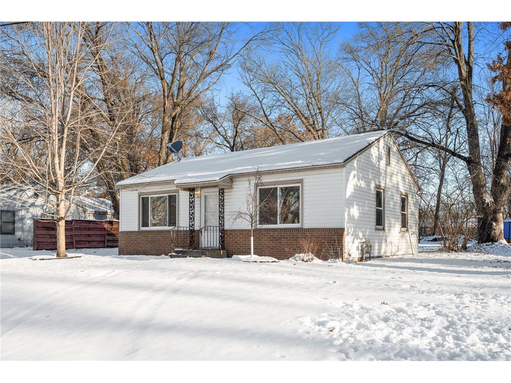 25 West Road Circle Pines MN 55014 6492954 image1