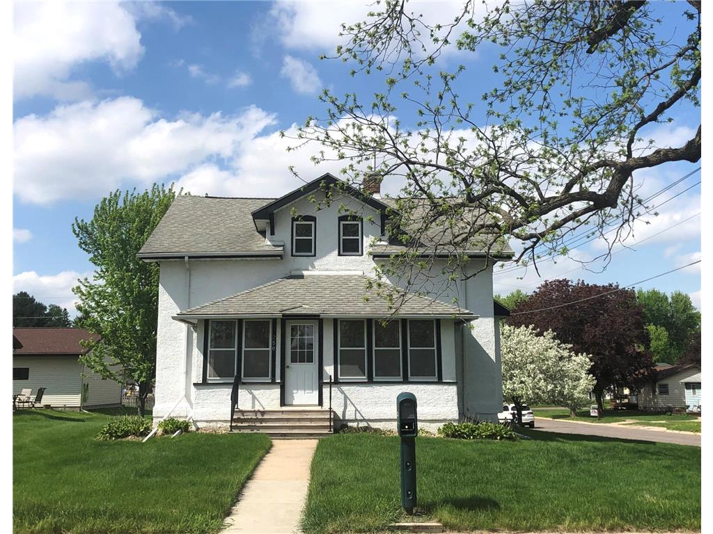 250 2nd Avenue SE, Plainview, MN 55964 MLS 6188704 Edina Realty