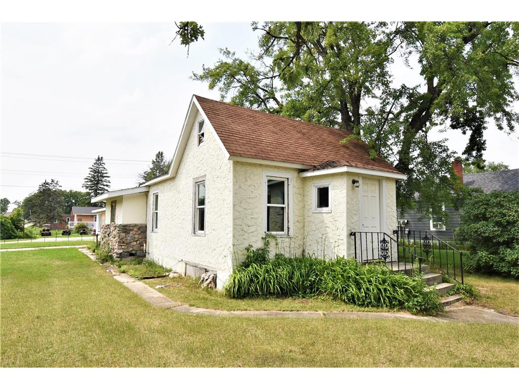 250 4th Street S Greenbush MN 56726 6394327 image1