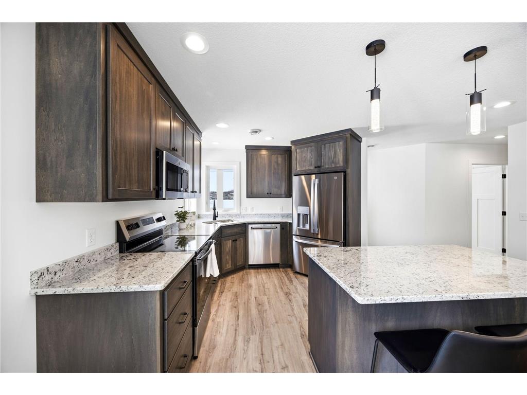 250 Eau Claire Avenue SE Hutchinson MN 55350 6785042 image5