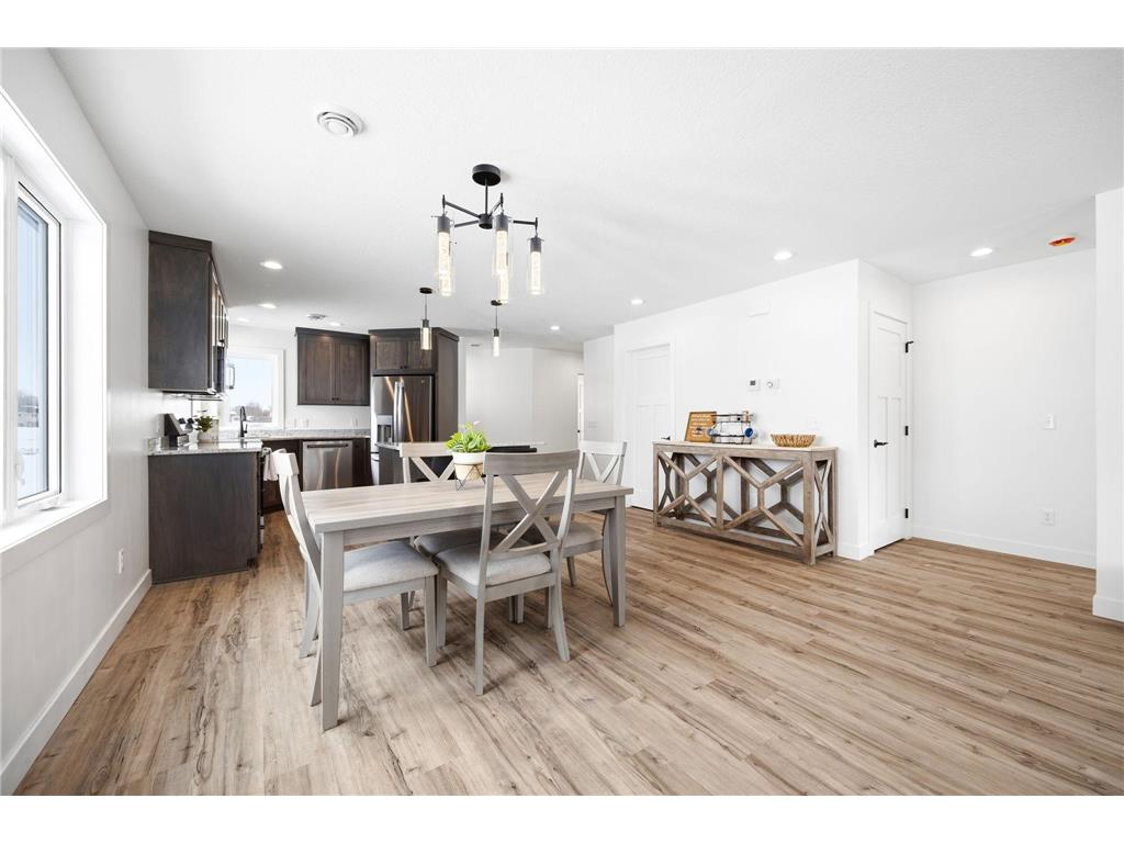 250 Eau Claire Avenue SE Hutchinson MN 55350 6785042 image8