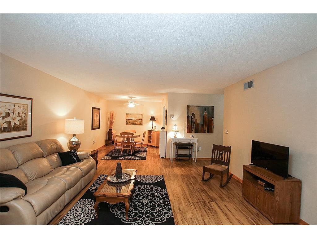 250 Freemont Avenue SE #113 Hutchinson MN 55350 6768534 image4
