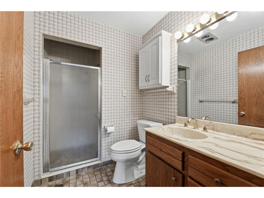 250 Glenbrook Road N Wayzata MN 55391 7104566 image28