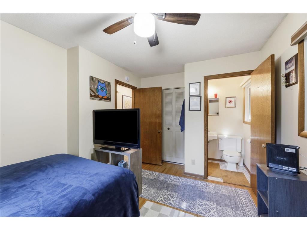 250 Glenbrook Road N Wayzata MN 55391 7104566 image30