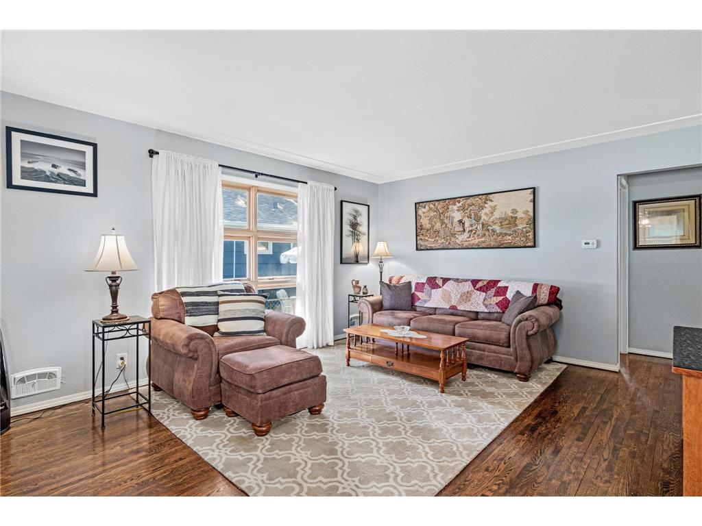 250 Macarthur Street E South Saint Paul MN 55075 7066279 image4