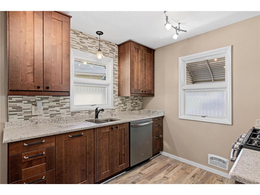 250 Macarthur Street E South Saint Paul MN 55075 7066279 image8