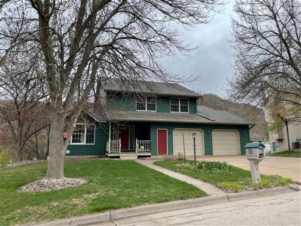 250 Oak Leaf Drive Winona MN 55987 6362860 image1